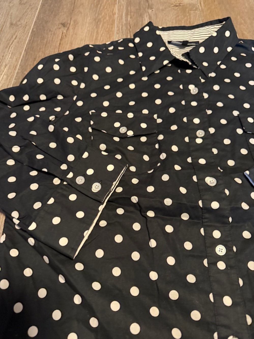 Women’s Jones New York Signature Black and White Polka Dot Long Sleeve Shirt - Picture 3 of 6
